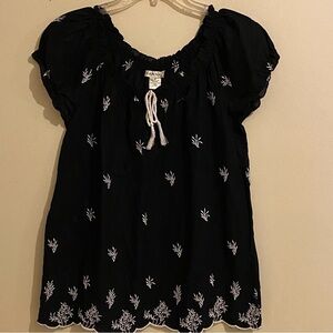 Hannah Black Boho Blouse Size S Embroidery Accent Long Sleeve Elastic Neckline